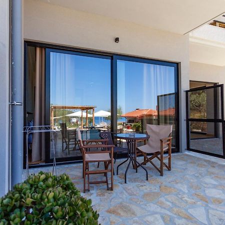 Toni Retzo Rooms Himare Esterno foto