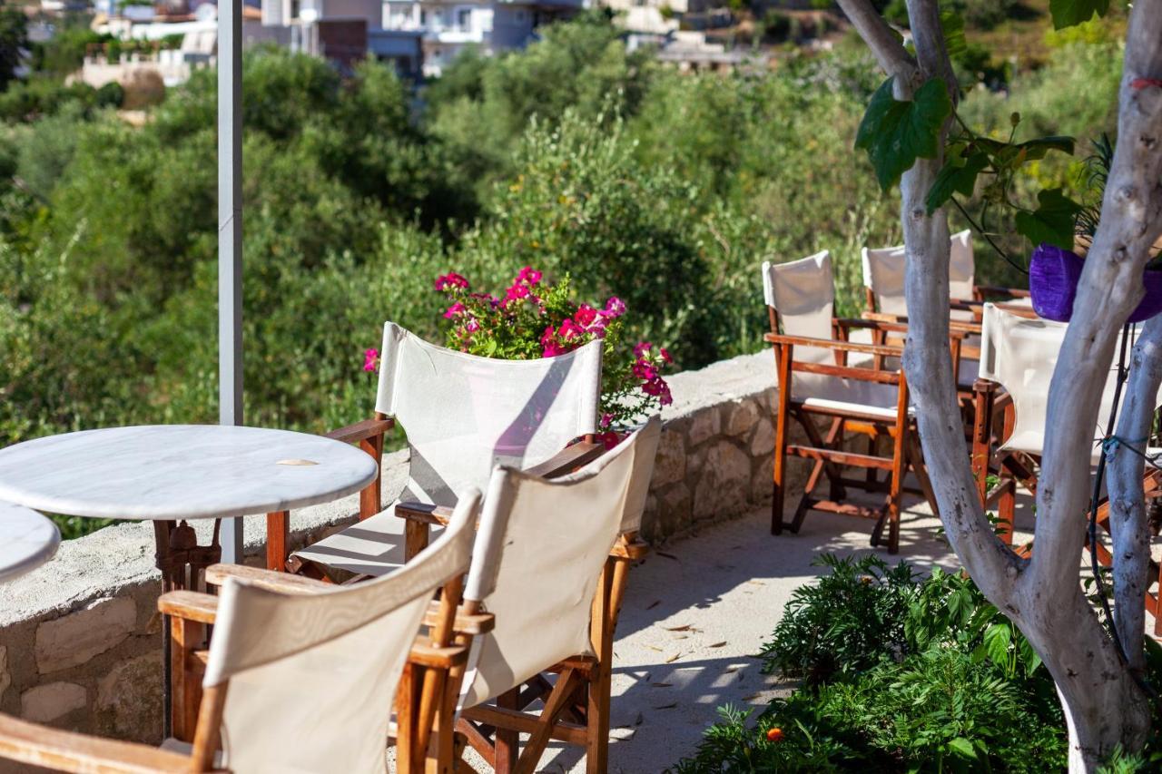 Toni Retzo Rooms Himare Esterno foto