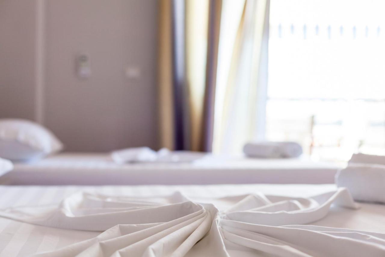 Toni Retzo Rooms Himare Esterno foto