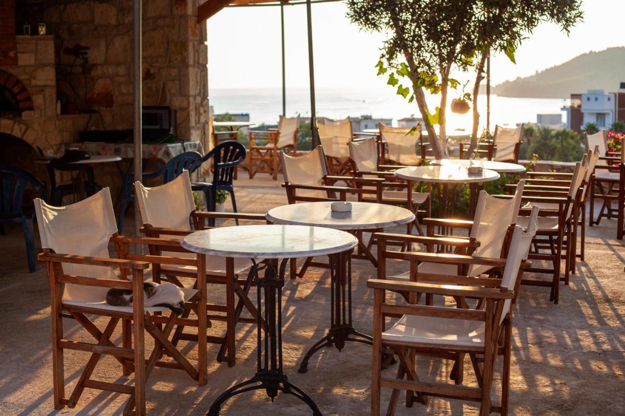 Toni Retzo Rooms Himare Esterno foto