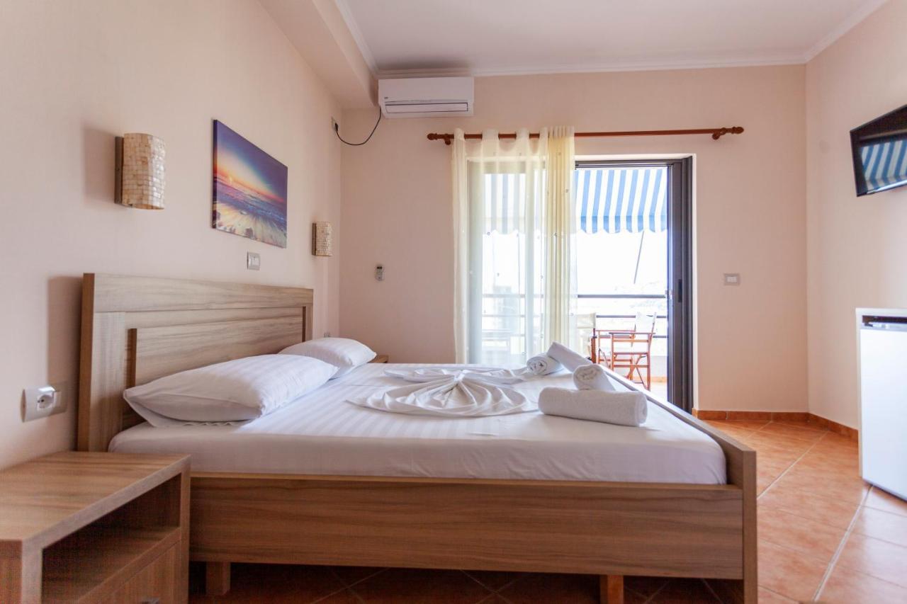 Toni Retzo Rooms Himare Esterno foto