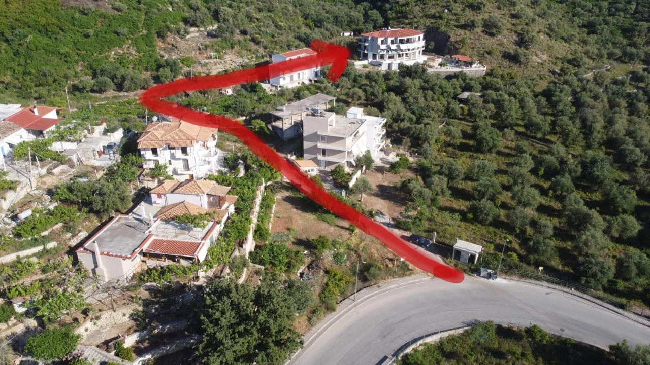Toni Retzo Rooms Himare Esterno foto